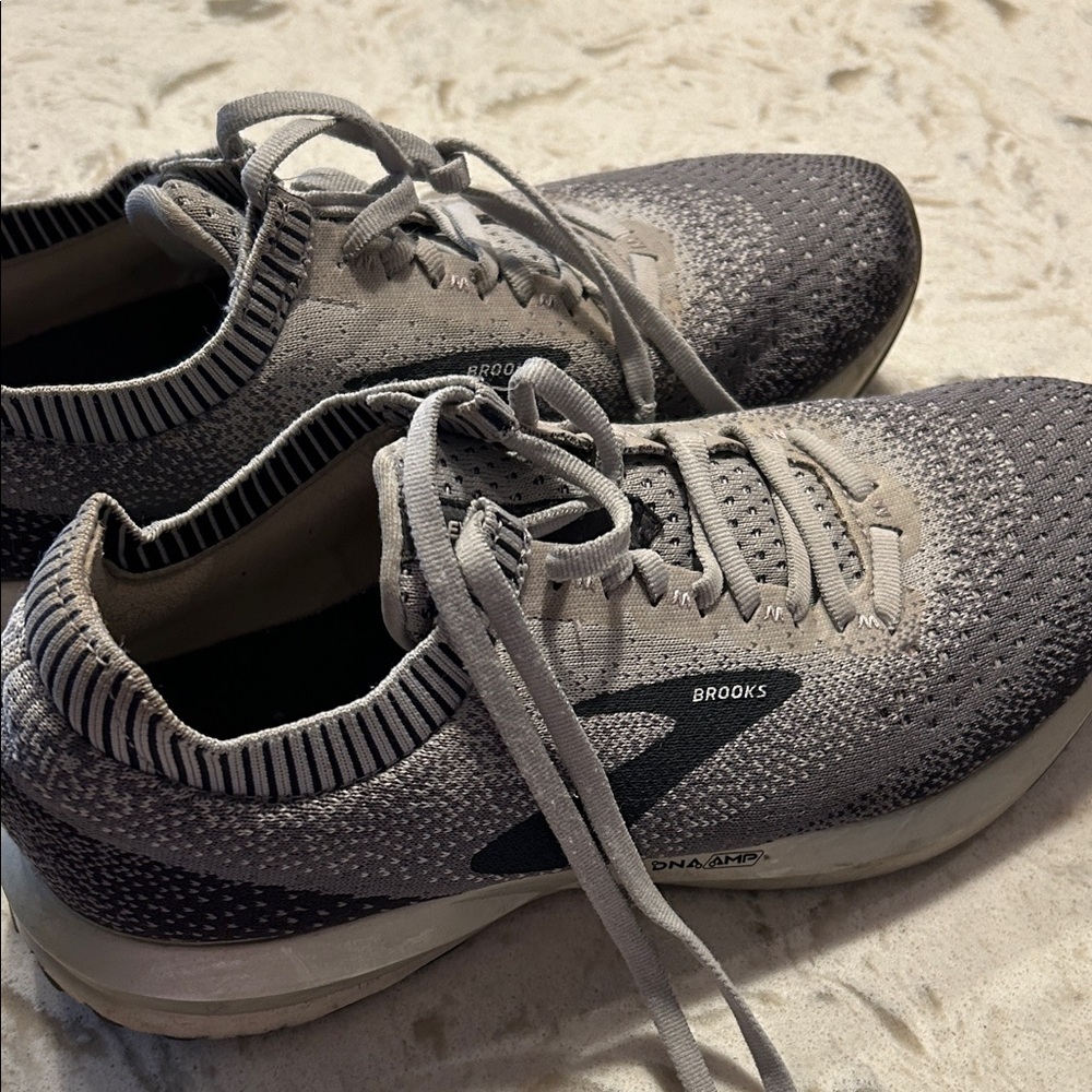 Brooks Black and Gray Levitate2 women’s Sneakers